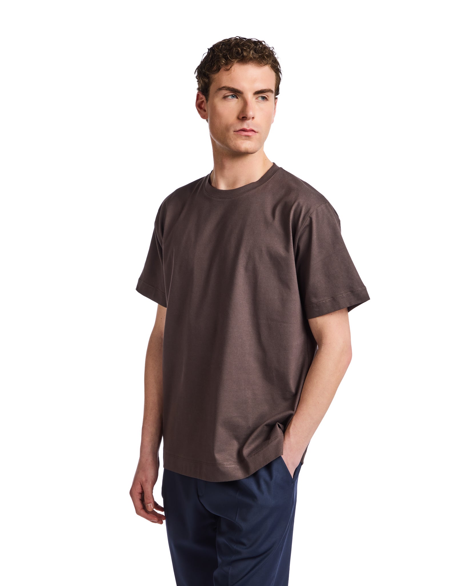 Bergen T-shirt in dark brown cotton