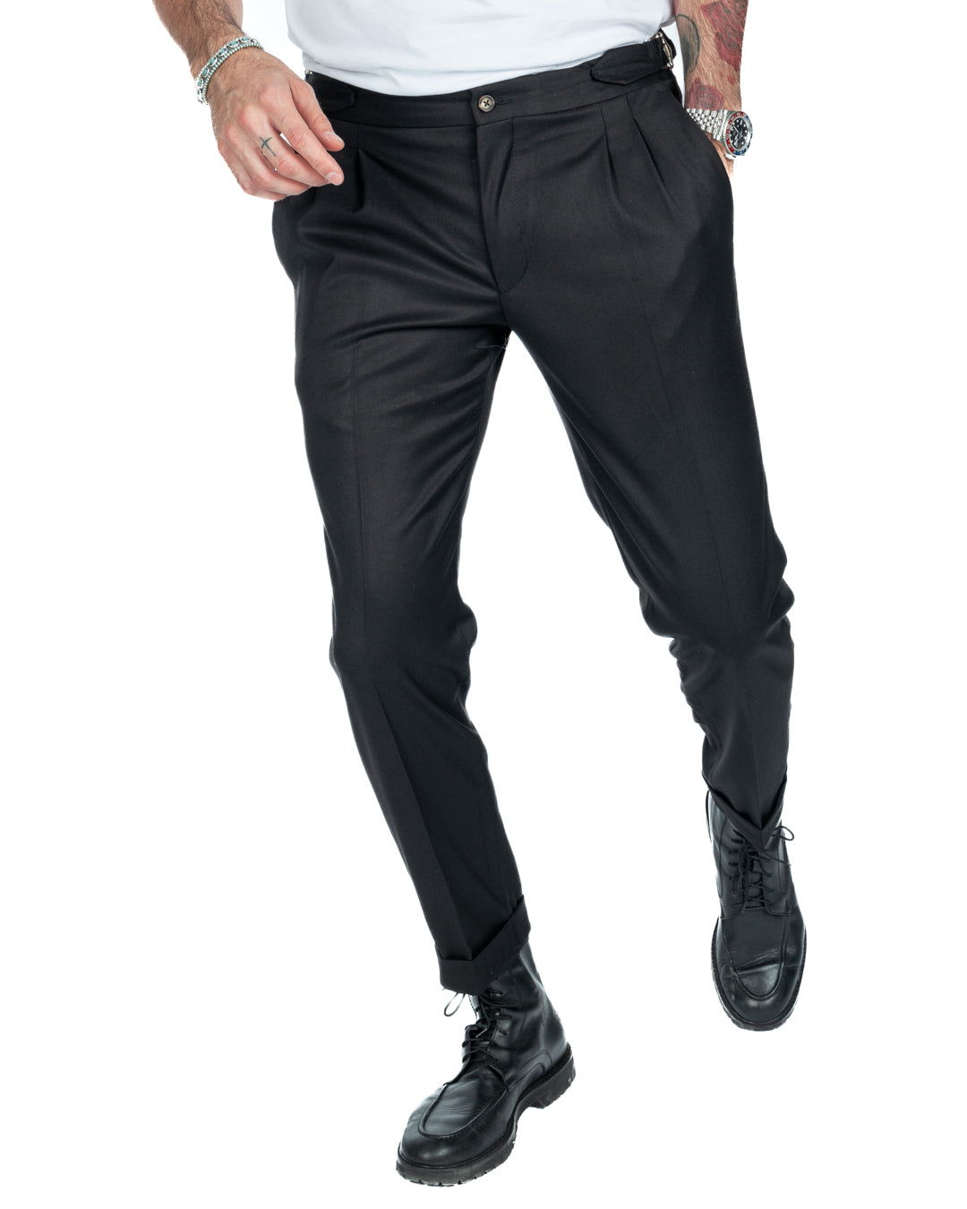 Otranto - black trousers with buckles and pleats