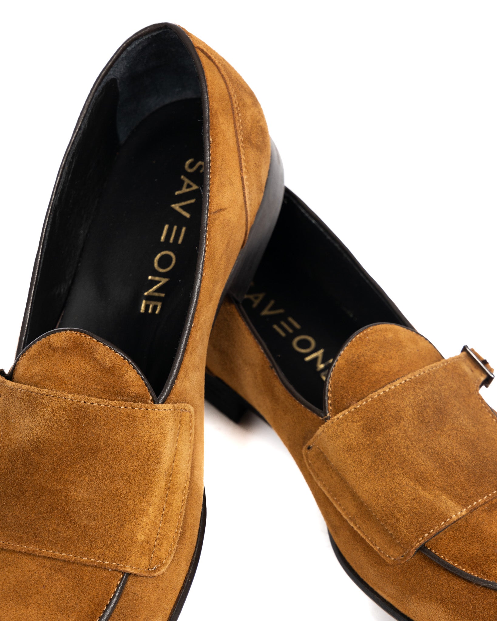 Gianni - camel suede moccasin with double buckle