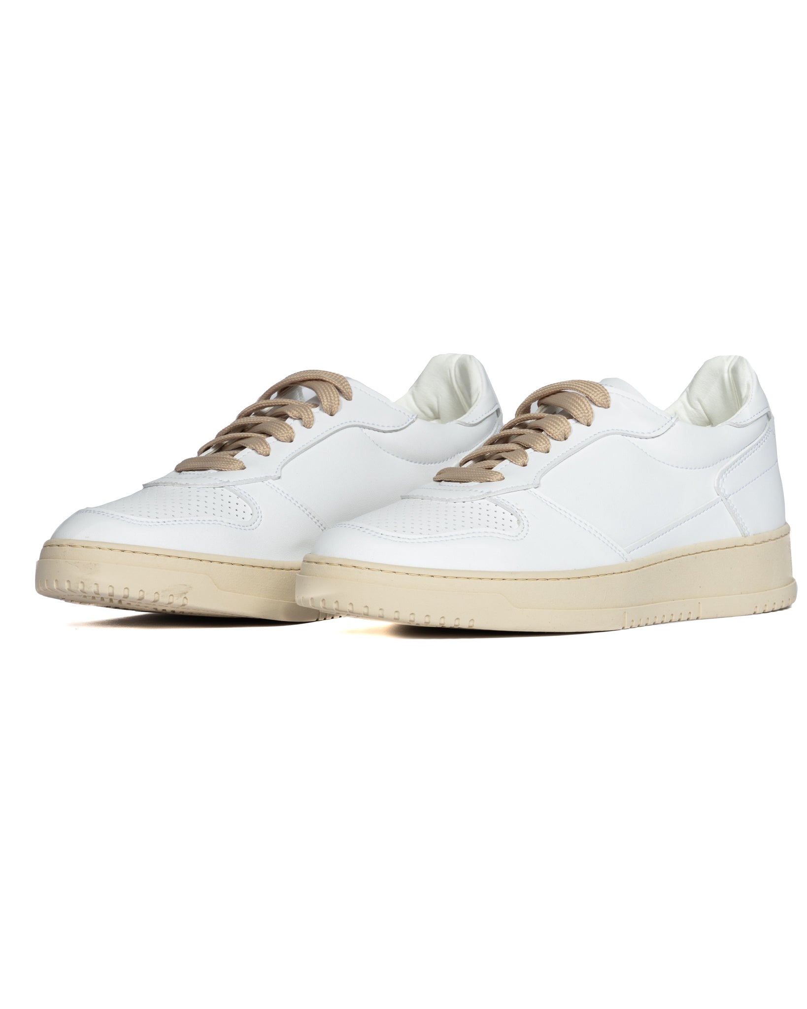 S07 - baskets en cuir blanc