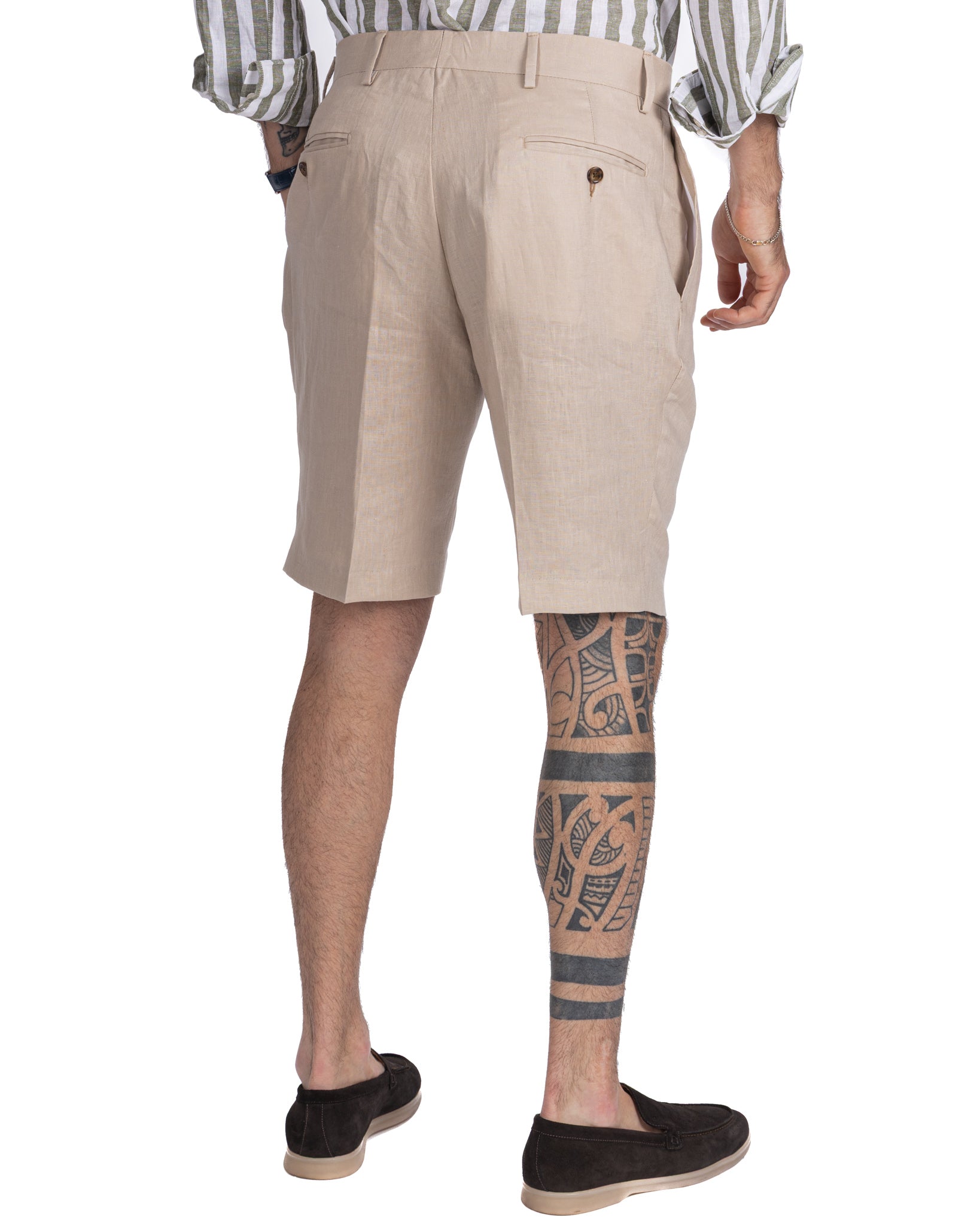 Rowan - high-waisted bermuda shorts with string pleats