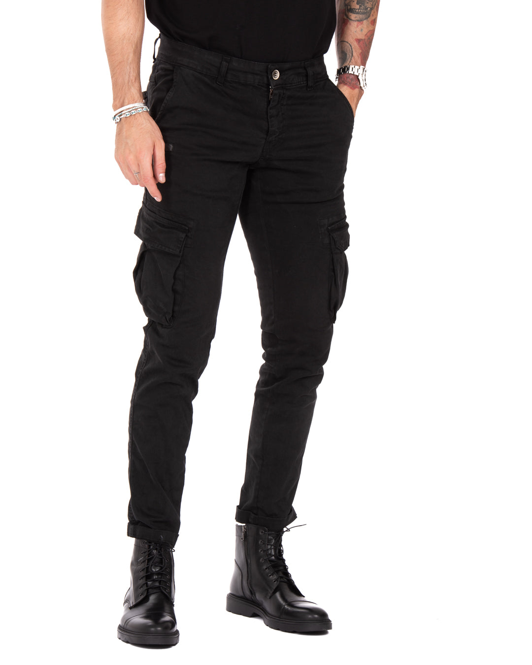 Roy - black cargo trousers