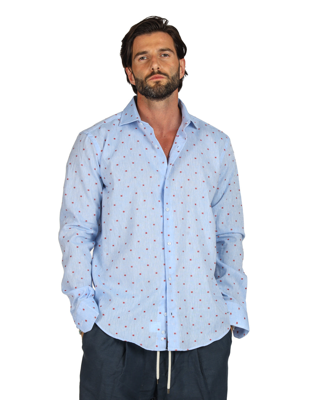 Salina - Camicia classica celeste con ricami rossi in lino