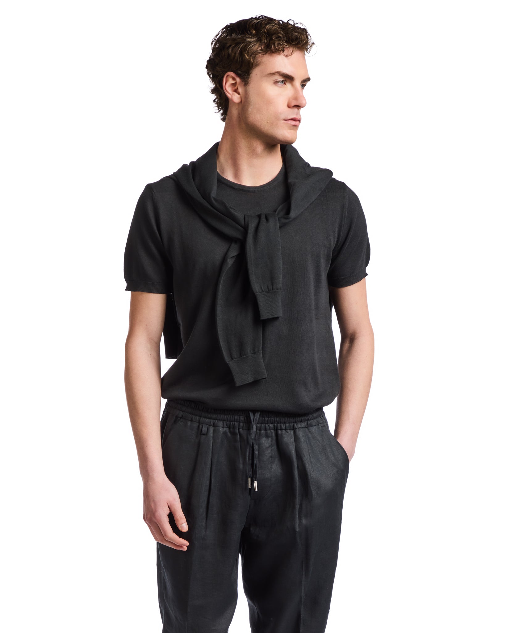 Camiseta Jannik de punto negro
