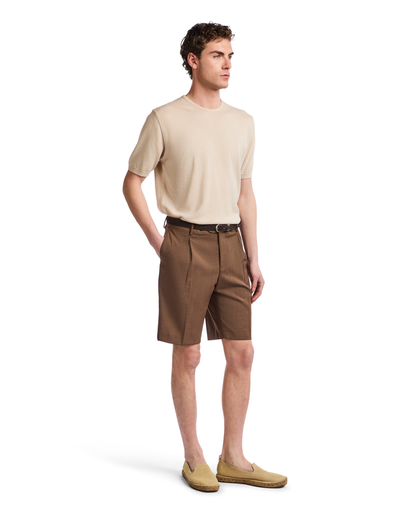 Colton - High-waisted Bermuda shorts with darts in dark brown