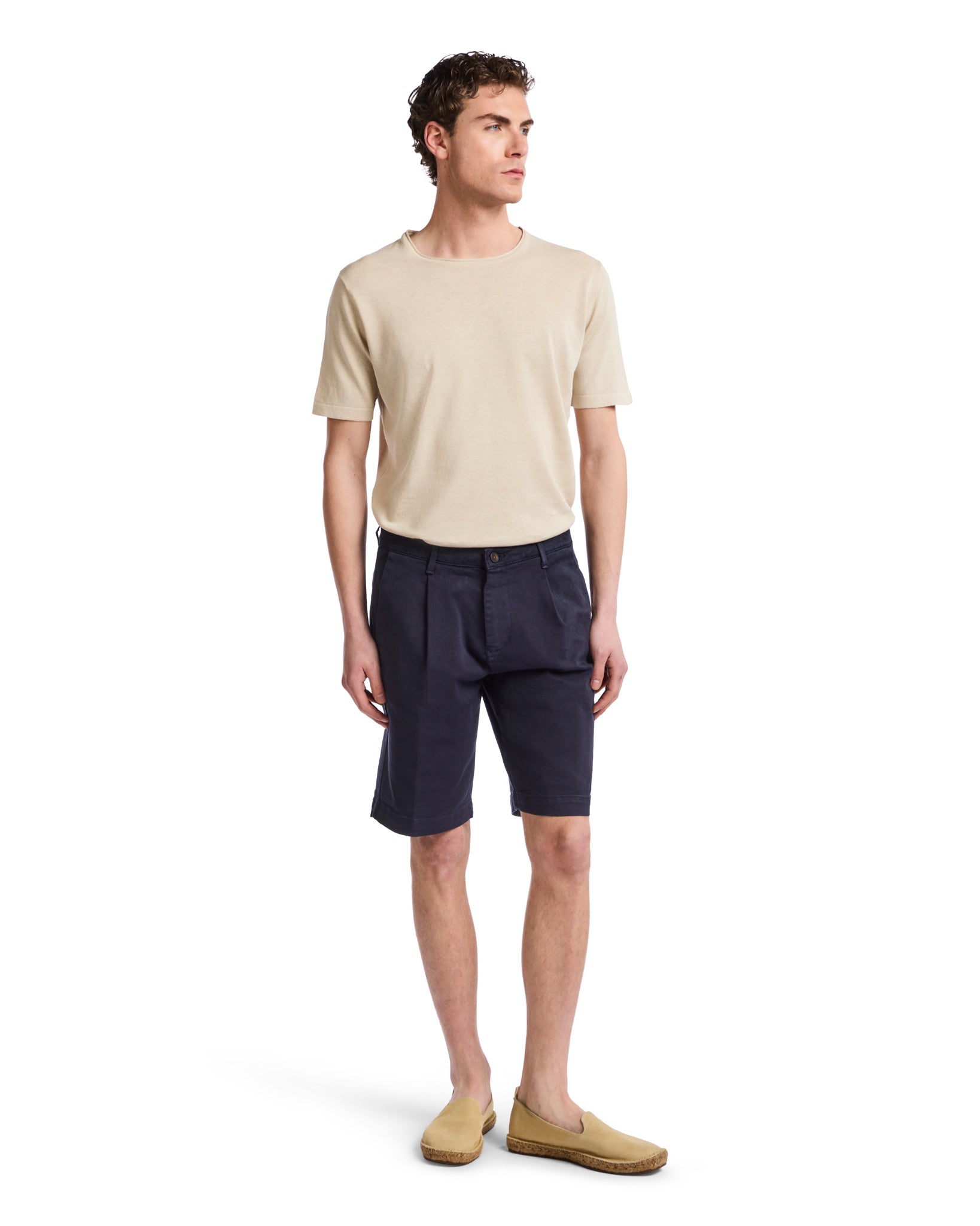 Easton - High-waisted blue bermuda shorts with pleats