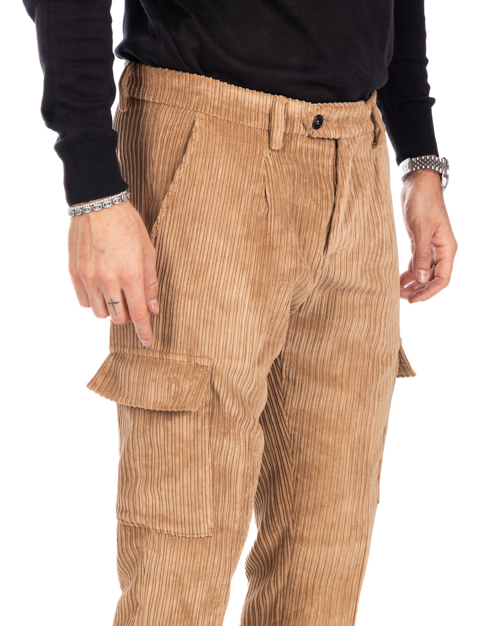 Hamburg - camel velvet cargo trousers