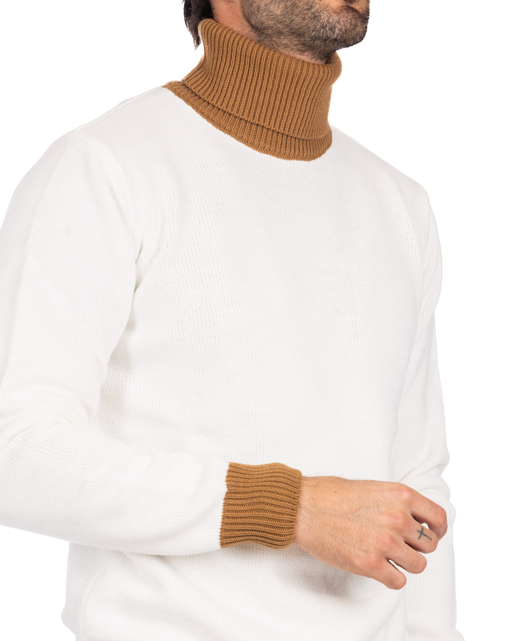 Tom - cream and camel turtleneck