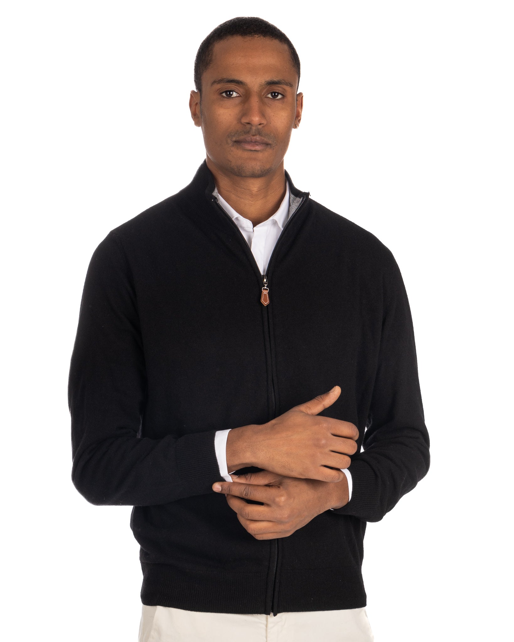 Matt - black full zip sweater in cashmere blend