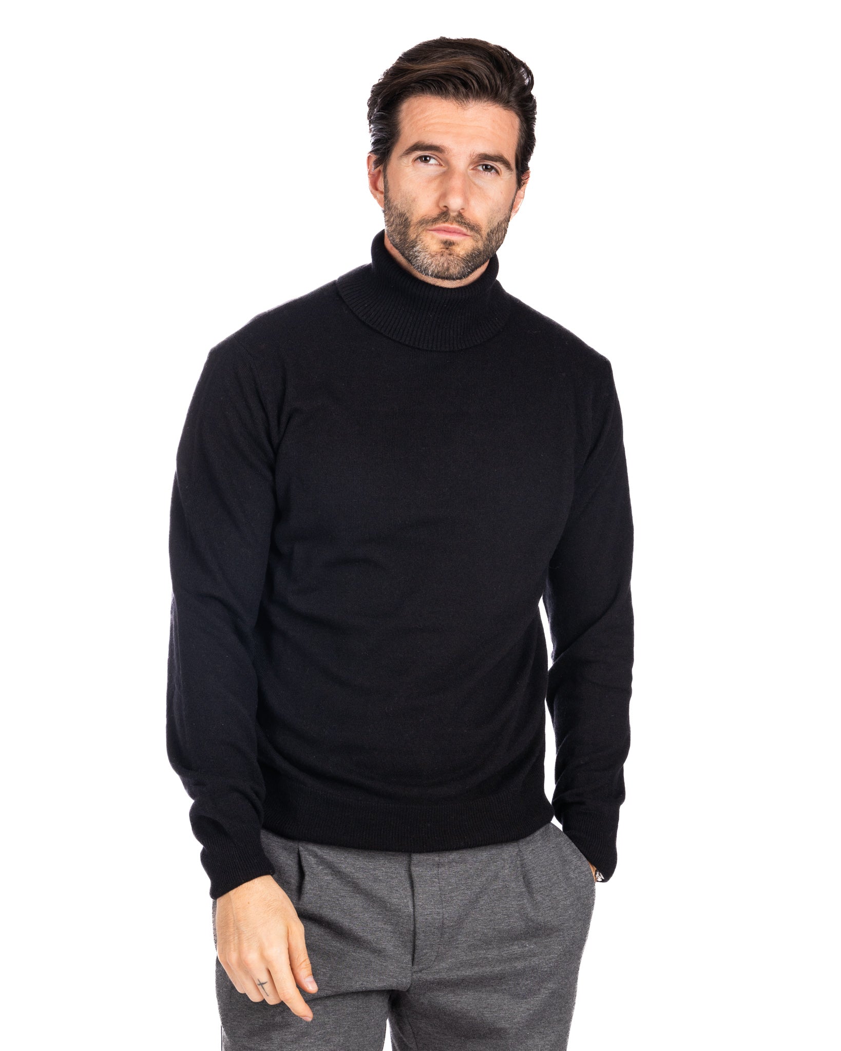 Lee - black cashmere blend turtleneck