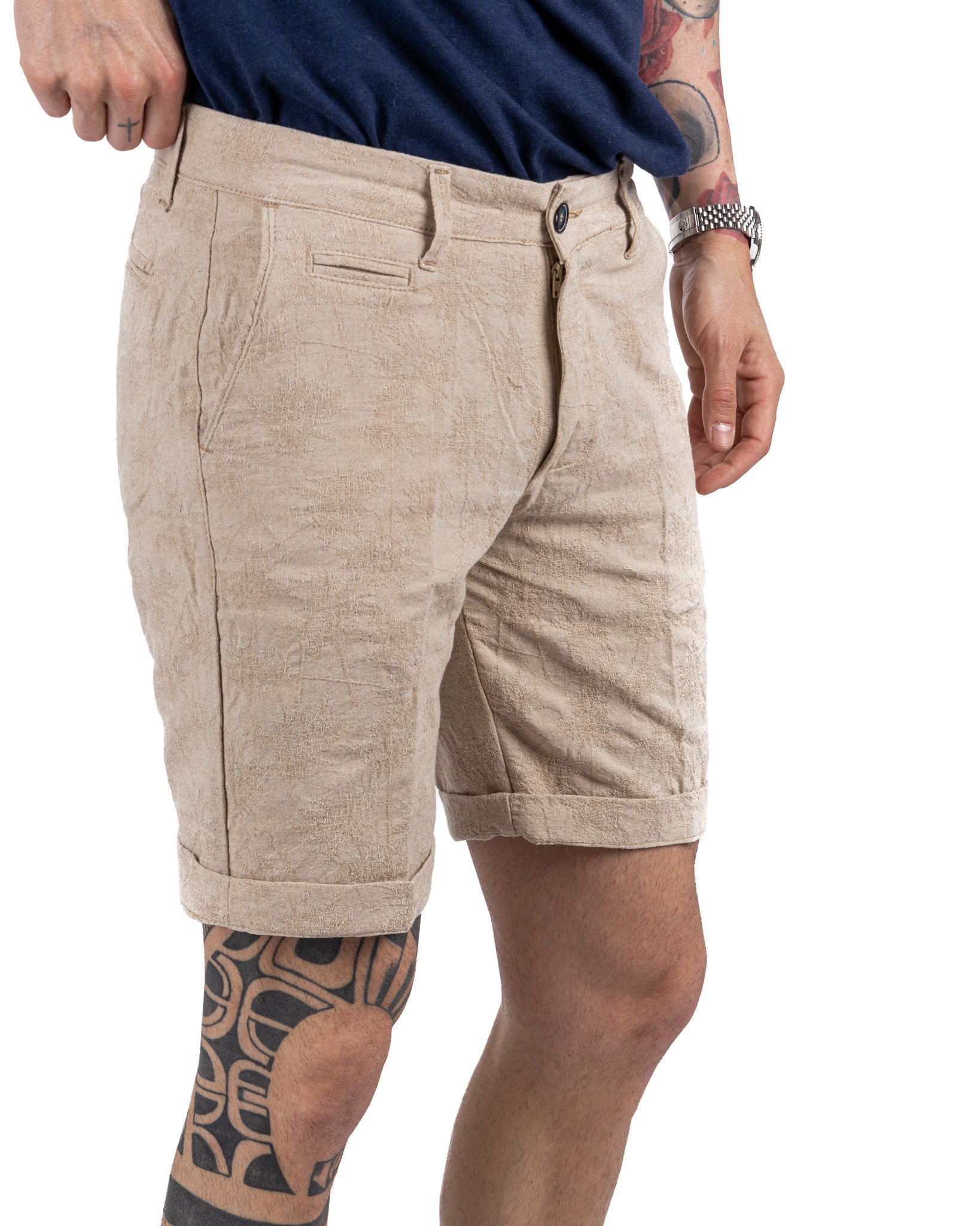 Bahama - beige Bermuda shorts with relief pattern