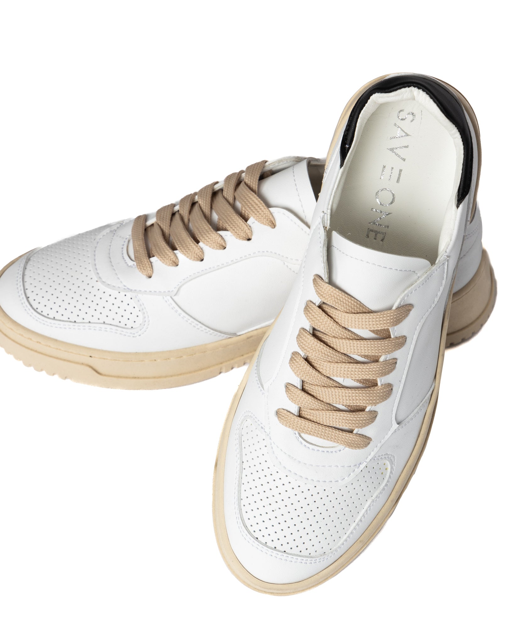 S07 - sneakers in pelle bianca dettagli neri