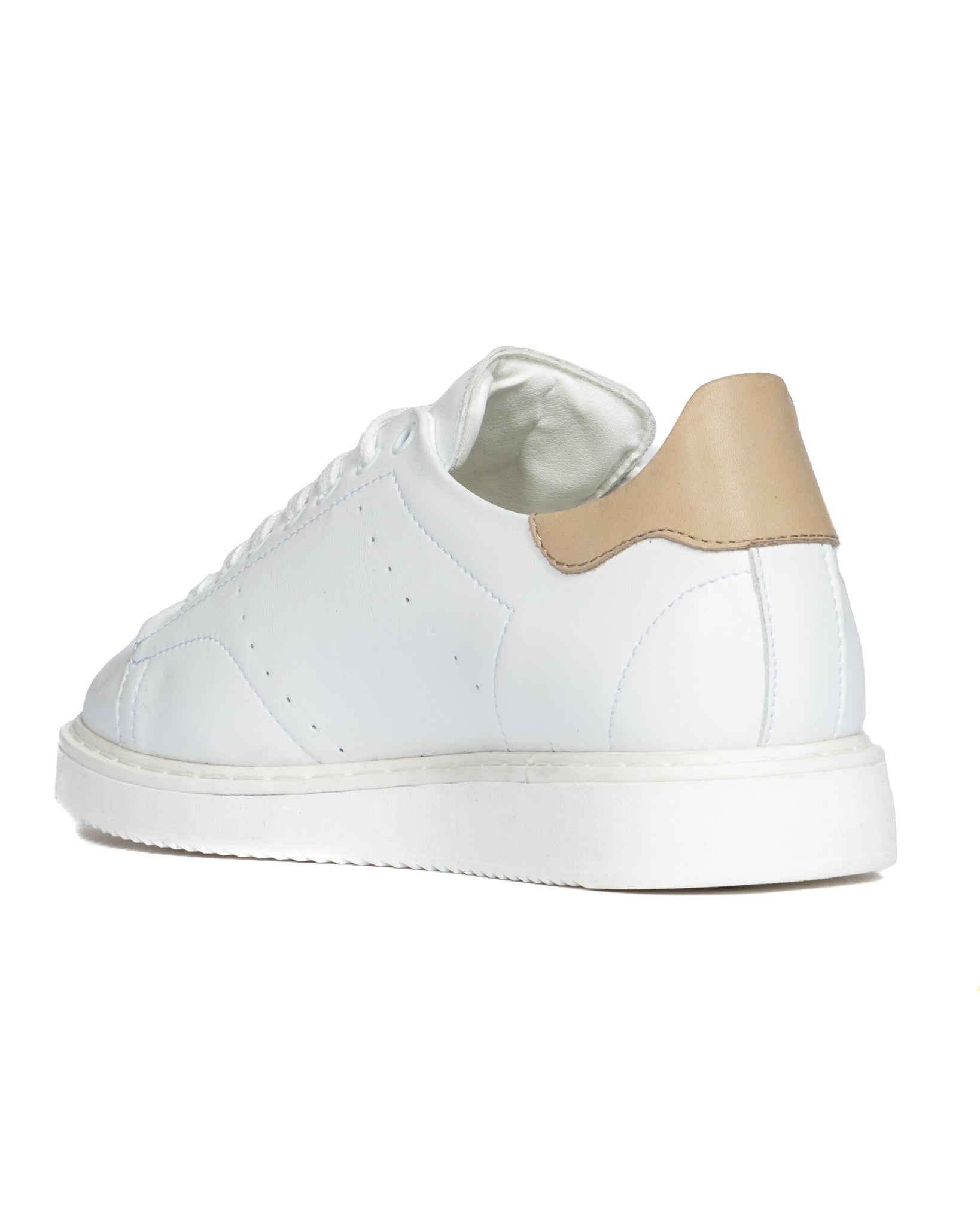 S01 - white leather sneakers with beige details