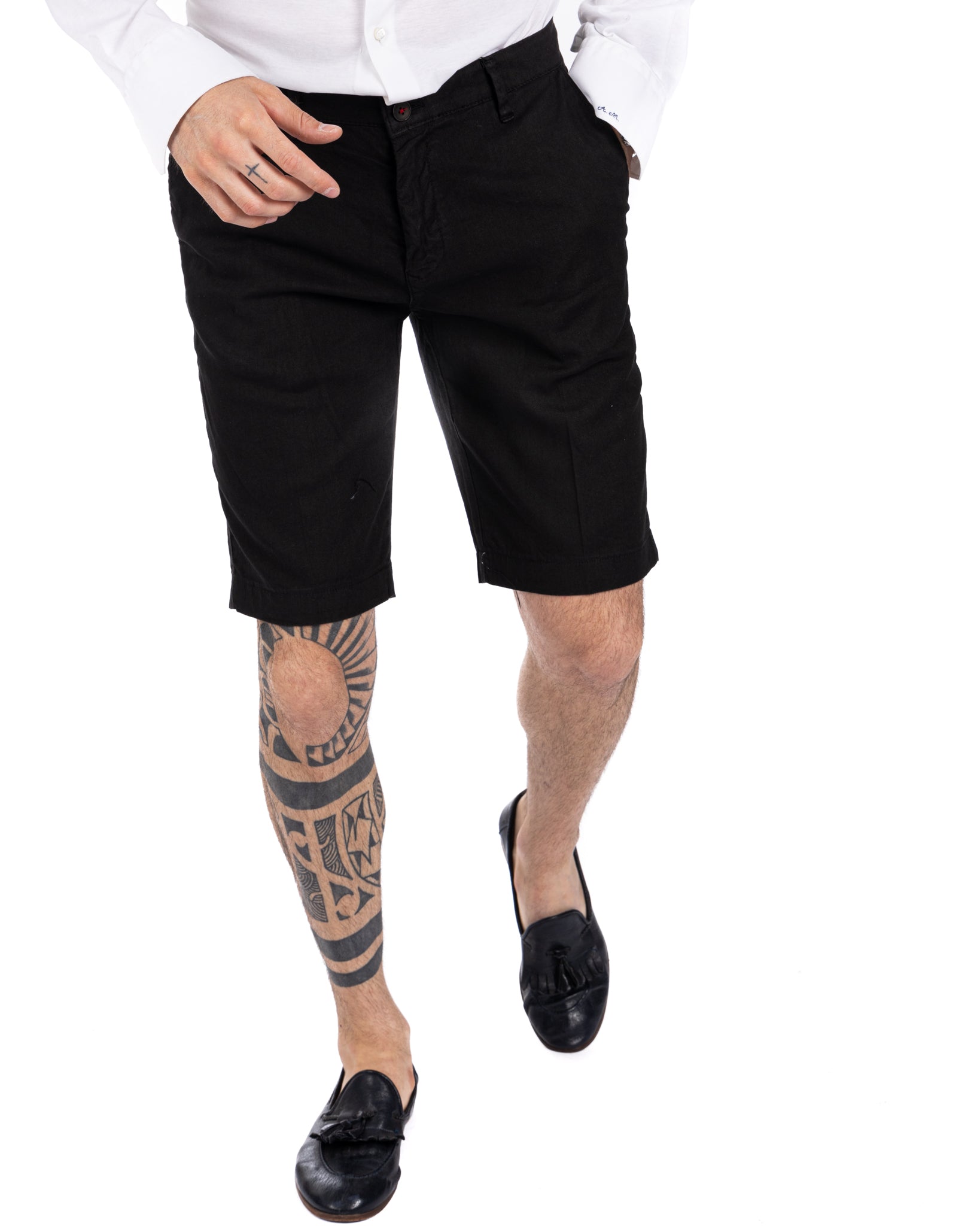 Mustique - black stretch linen Bermuda shorts