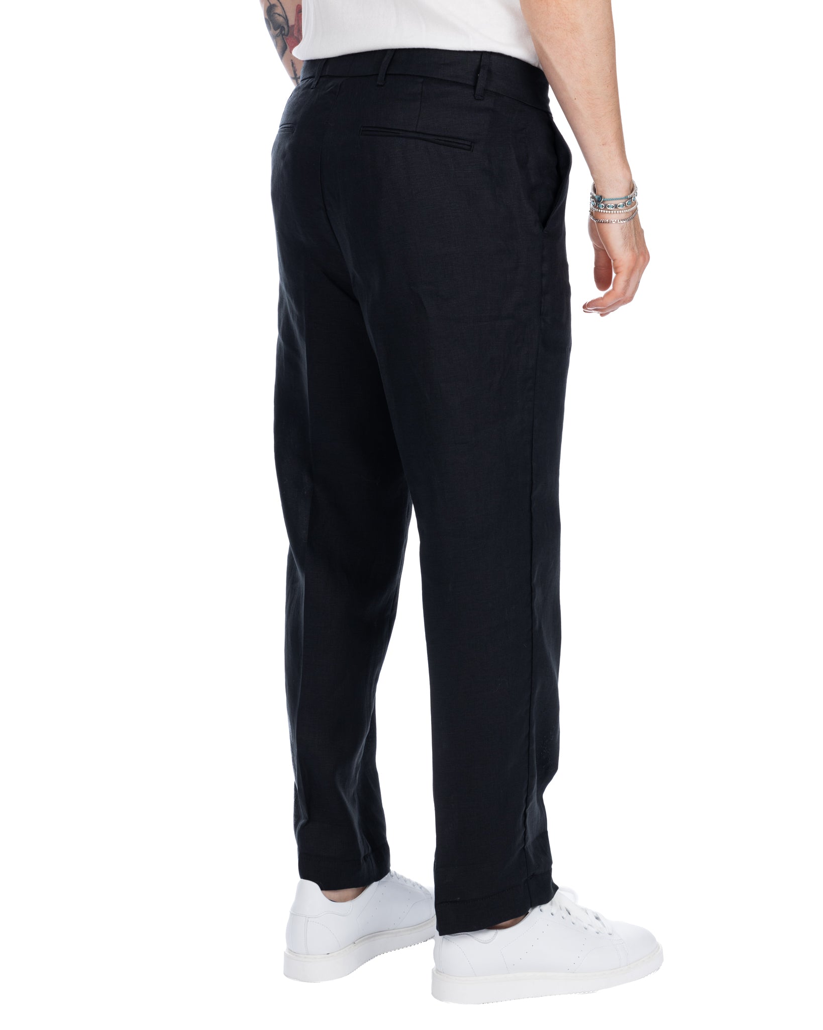 Lucas - wide black trousers in pure linen