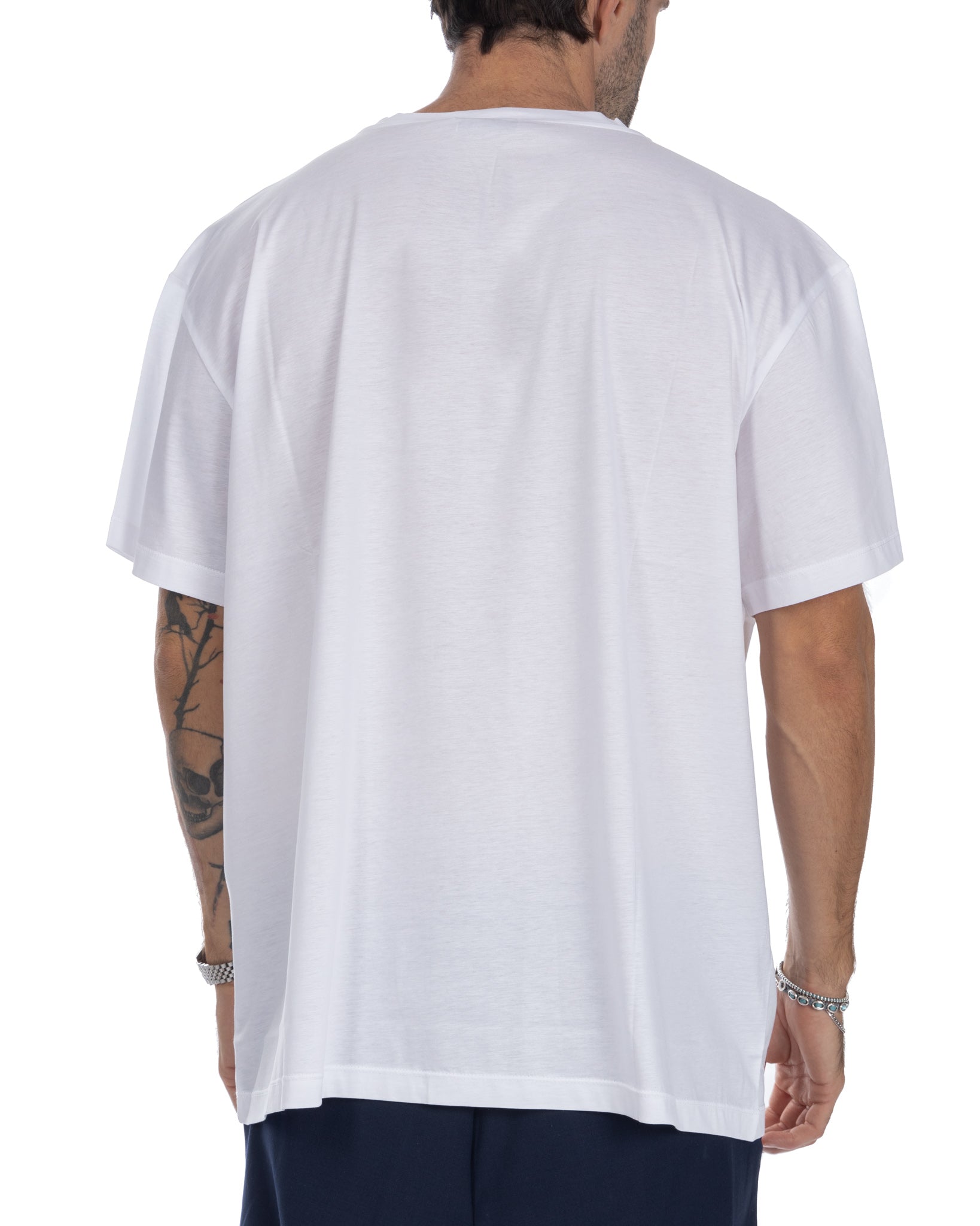 Owen - oversized white t-shirt