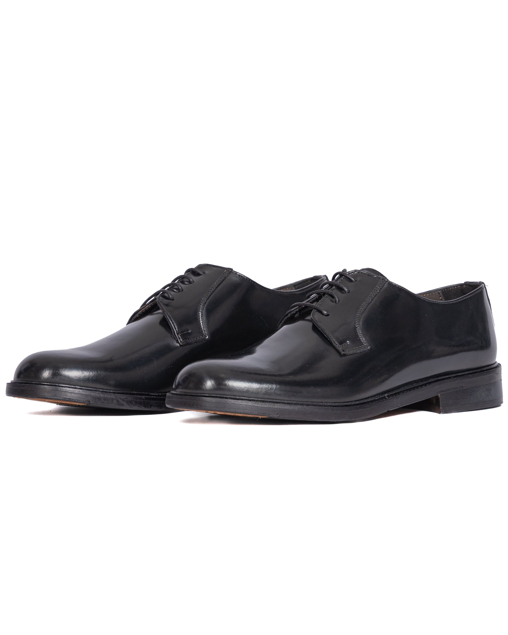 Edgar Derby in black leather