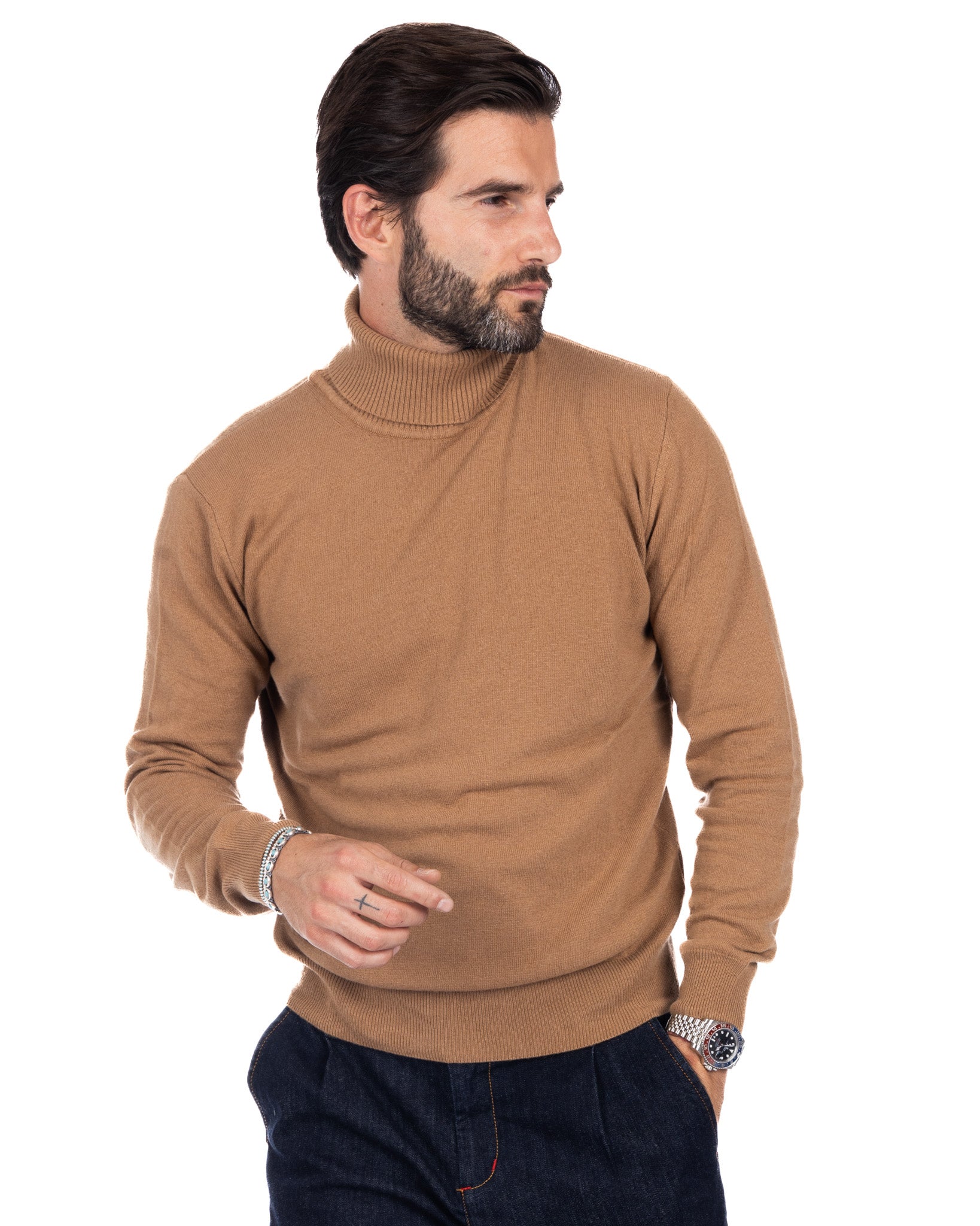 Lee - camel cashmere blend turtleneck