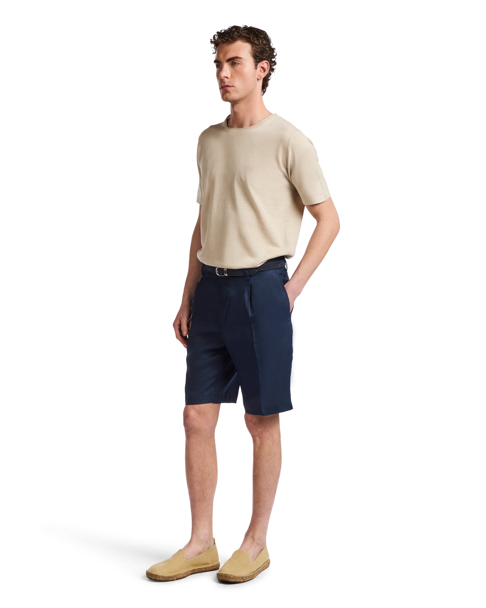 Rowan - High-waisted Bermuda shorts with blue pleats