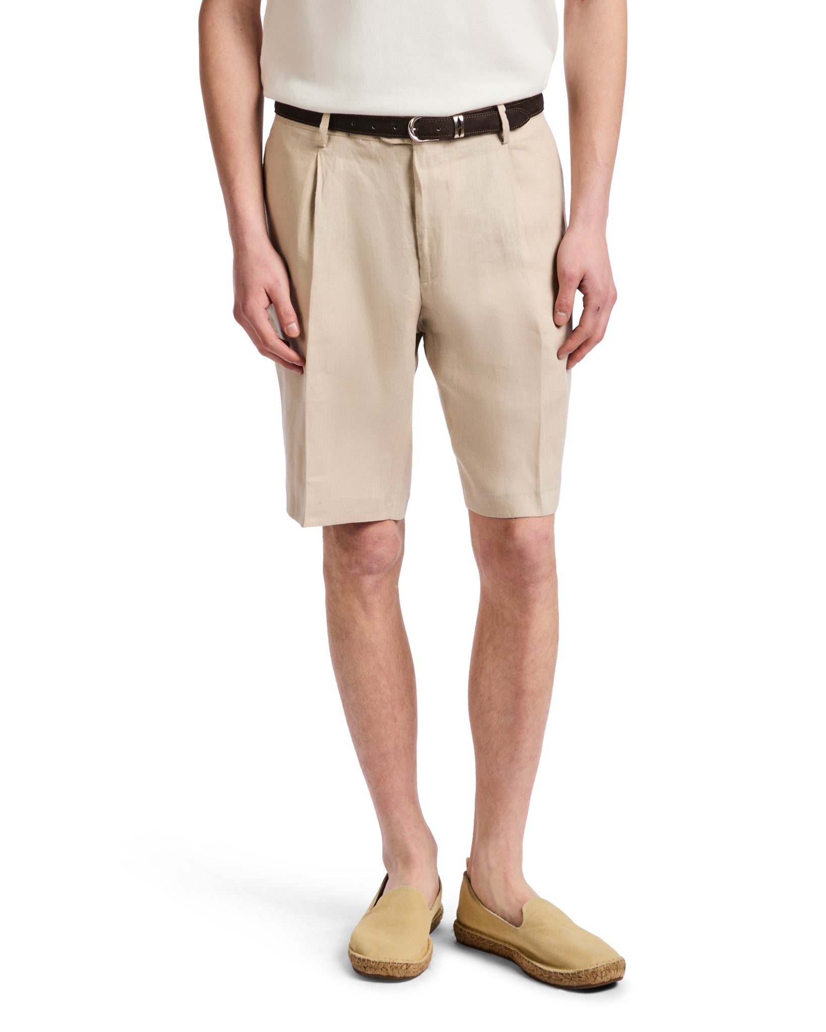 Rowan - high-waisted bermuda shorts with string pleats